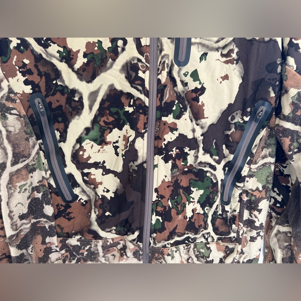 First Lite Men’s Camo Performance Jacket - Picture 4 of 7